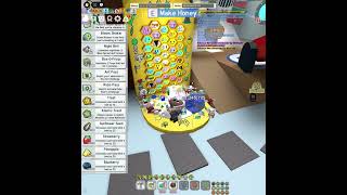 Level 15 Vicious Bee! Buying Treats &amp; Powering Up Fast! #beeswarmsimulator  #roblox #shorts #viral