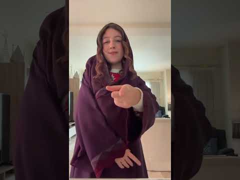 رقصة العباية الأنيقة على أنغام عربية مبهجة