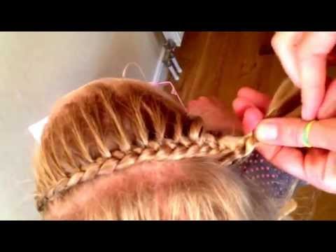 Video: Hoe Een Haarband Met Vlechten Te Binden