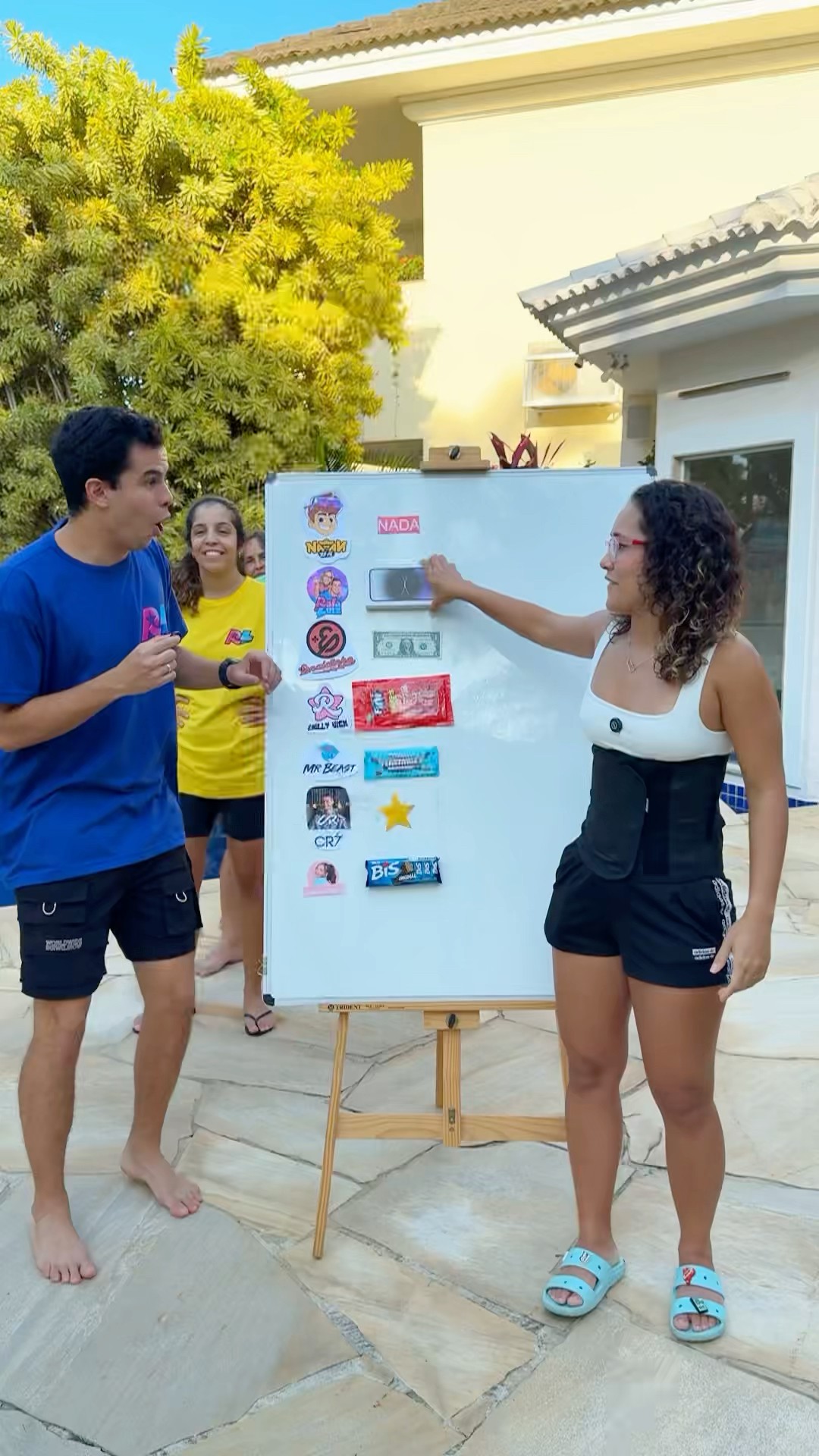 ADIVINHE O YOUTUBER E GANHE UM PRÊMIO! #shorts