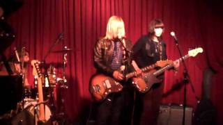 Band Of Skulls - Fires