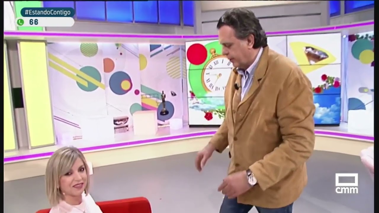 La presentadora Julia Rubio es hipnotizada en directo | Estando Contigo