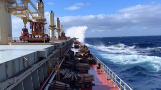 Day 1 of Force 8 Gale in the Atlantic | Ship Battles 10m Waves