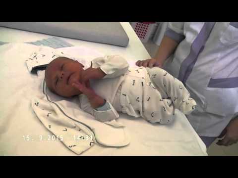 Video: Bir Doğum Hastanesinde Yenidoğan Nasıl Giydirilir