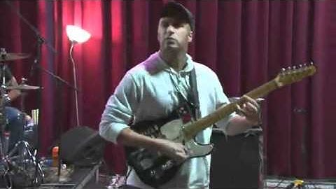 YouTube   ‪Rage Against The Machine   Killing In The Name Live on BBC Radio 5 Live Video Full and Uncensored‬‏