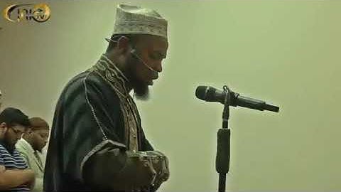 القارئ الشيخ عكاشة كميني (كينيا) يتلو برواية خلف عن حمزة
