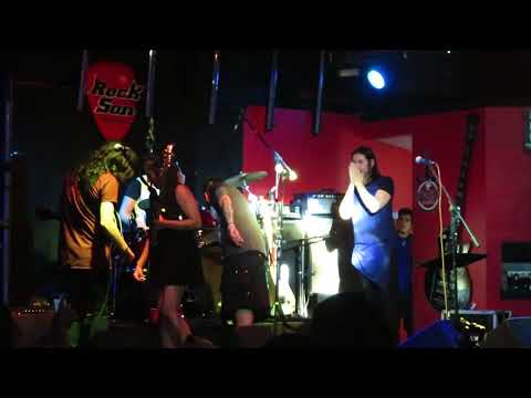 DISTORHEAD CON ALFONSO ANDRE EN EL ROCK SON