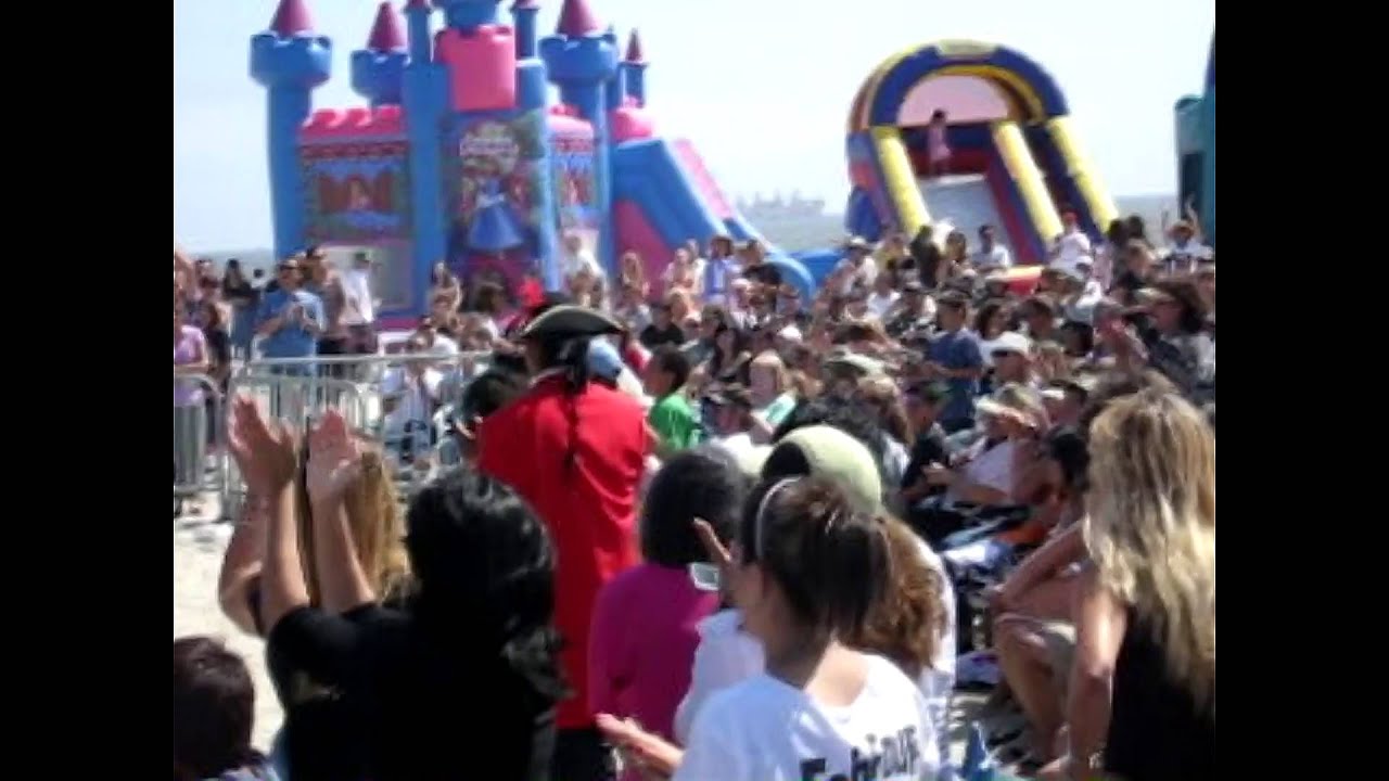 The Fab Four at Belmont Shore  play 