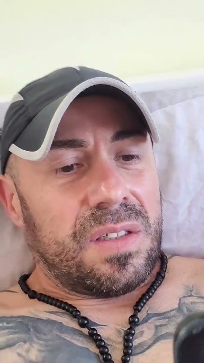 ГАДЖЕТО МИ Е С ТРИ ХАЛКИ НА ПЪПЧЕТО - АЛЕКСАНДЪР СЕНЬОР МИТОВ а.С.м ...