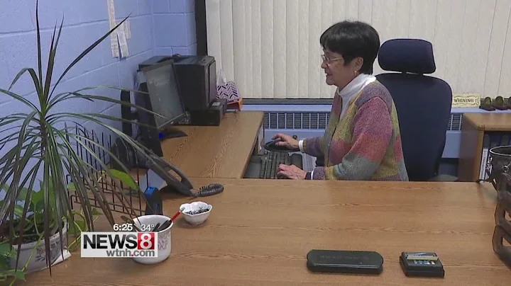 After 42 years at UNH, Debbie Chin ready for retir...