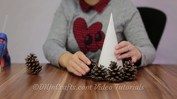 How to Make a Gorgeous Christmas Tree Out of Pinecones