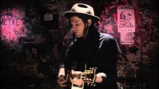 James Bay 'Hold Back The River' (Acoustic)