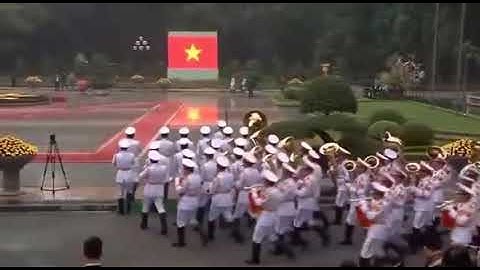 Lực lượng quân nhạc và danh dự vào vị trí chuẩn bị đón đoàn khách quốc tế