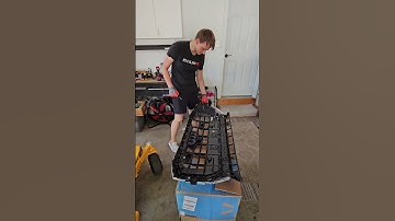 NEW CAR? | AUDI Q8 GRILLE WRAP