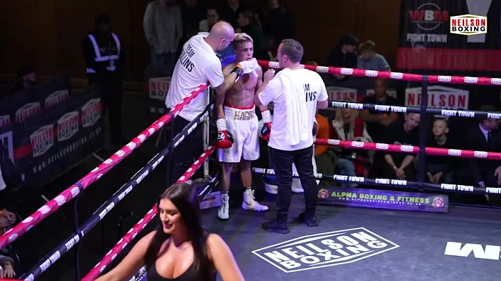 Harry Mullins vs Marius Vysniauskas - Fight Town -...