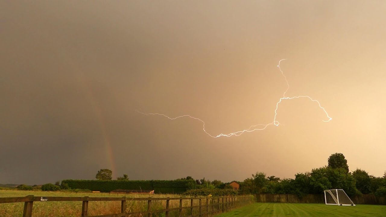 Lightning in slowmotion 20 July 2021 (Bedford, UK) YouTube