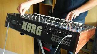 Korg Mono/Poly Vintage Analog Synthesizer (1981) MonoPoly demo