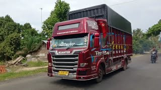 truk modifikasi Lintas Sumatra