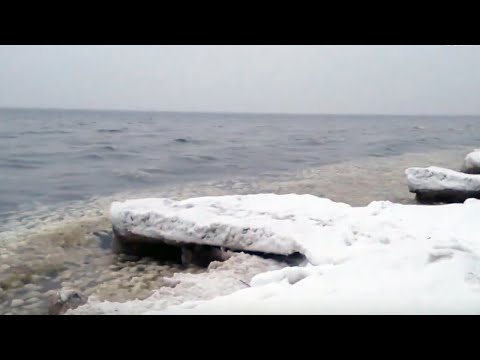 Video: The Coast Of The Gulf Of Finland Was Covered With Ice Balls - Alternative View