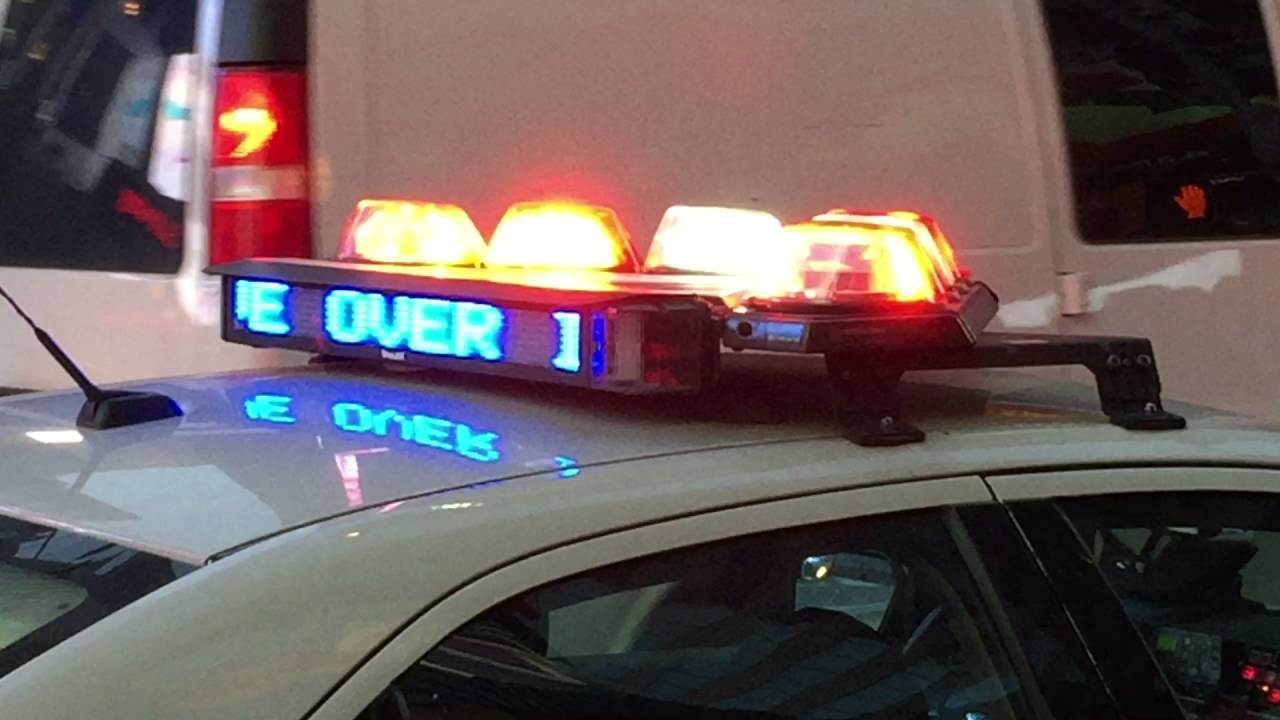 QUICK GLIMPSE OF THE LIGHTS & DISPLAY SCROLL SIGN ON A NYPD CRUISER IN ...