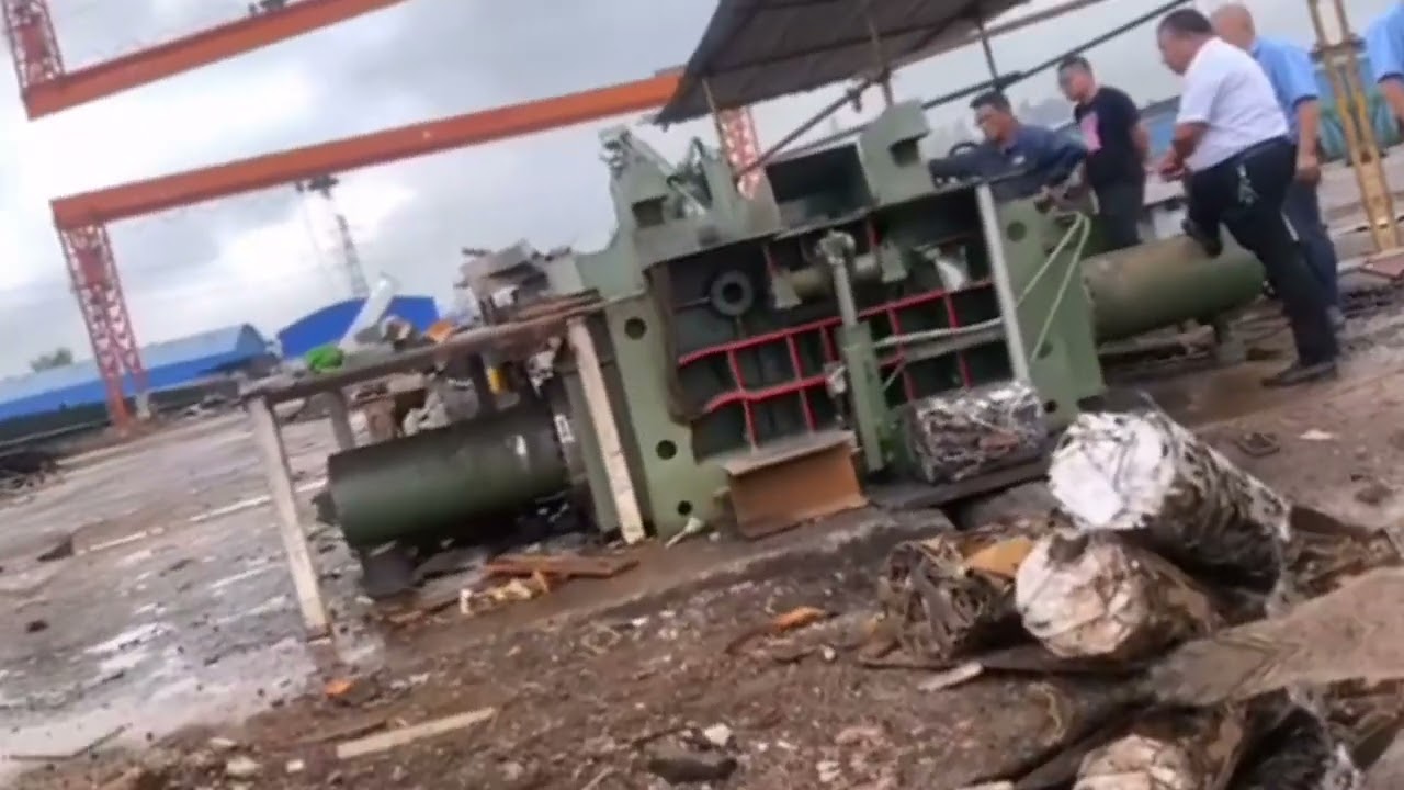 Scrap Metal Baler Machine