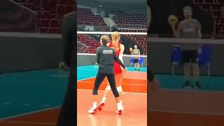 Hande Zehra In Crime