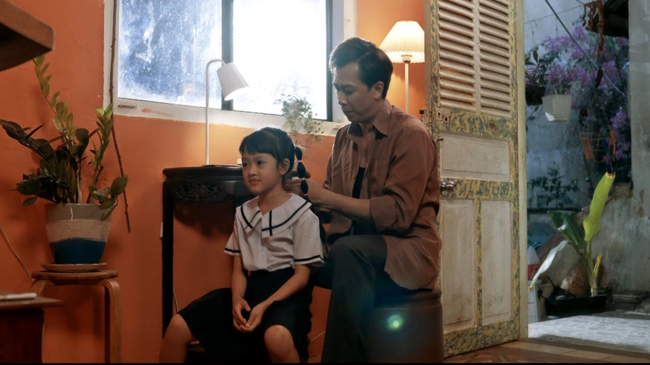 Karaoke Bức Thư Gửi Con | Hồ Việt Trung auf YouTube ansehen