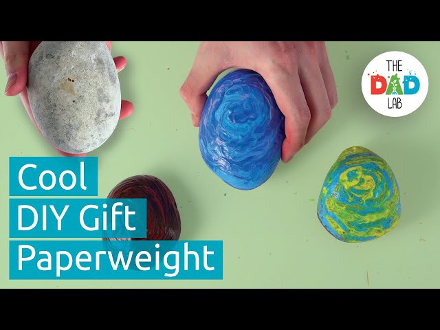 MELTED CRAYON ROCKS! Super fun and simple craft with kids! 