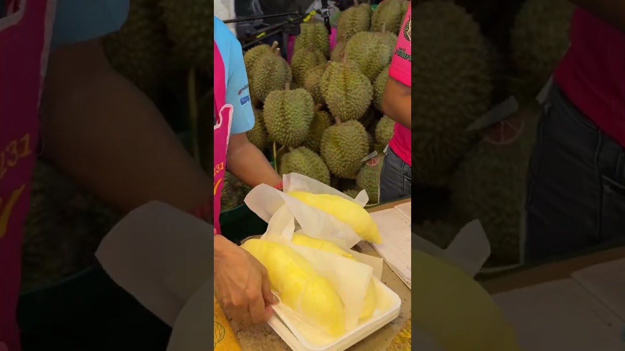 Fastest Durian Cutting in Thailand! - fruit, cutting skills