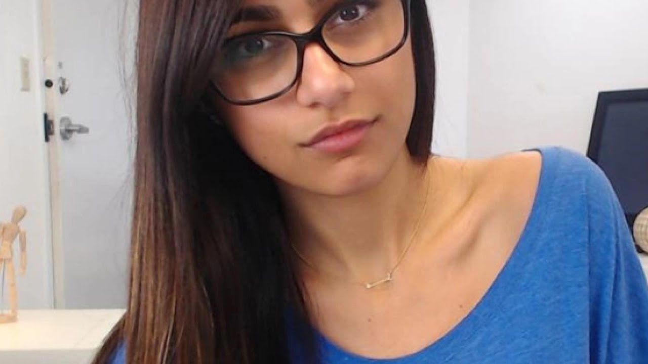 Mia Khalife Photo Ilovefriday S Diss Song Mia Khalifa Is Spiking In Popularity Because