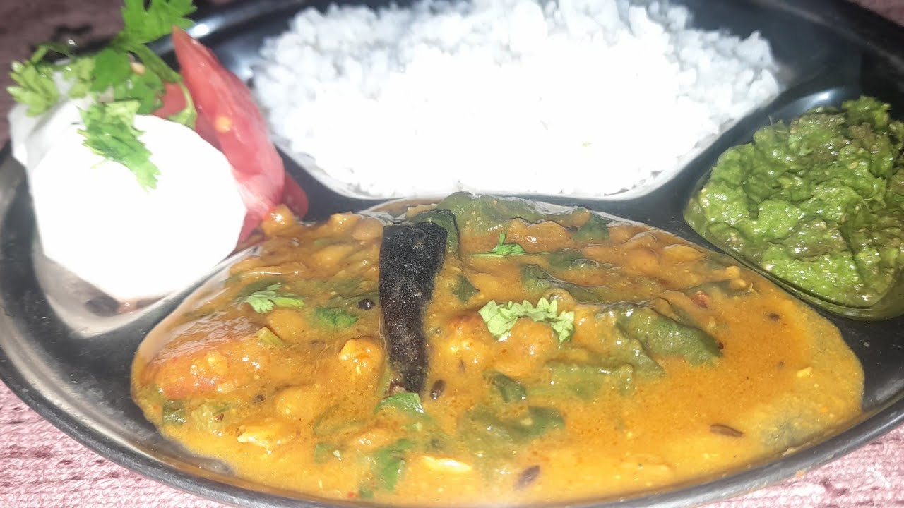 PALAK KE DAAL. Fresh Palak se bani daal is tarah banaker dekhe. 