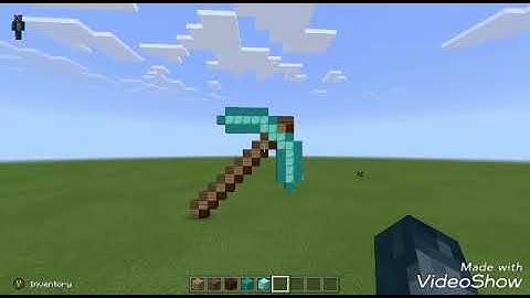 Minecraft Tutorial | How To Make A Diamond Pickaxe