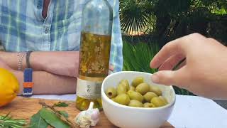 A quick tip on how to pimp your own olives at home...