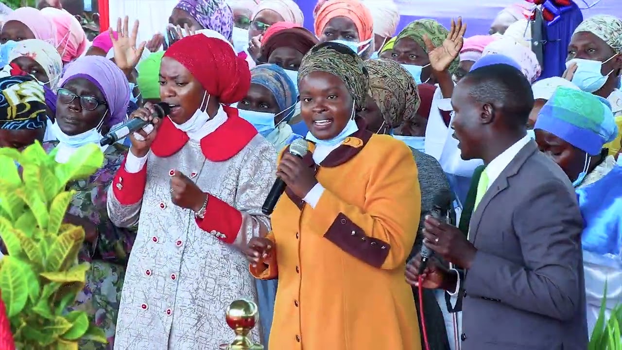 HUNIACHI  [  COVER ] BY OASIS KISUMU MAIN ALTAR