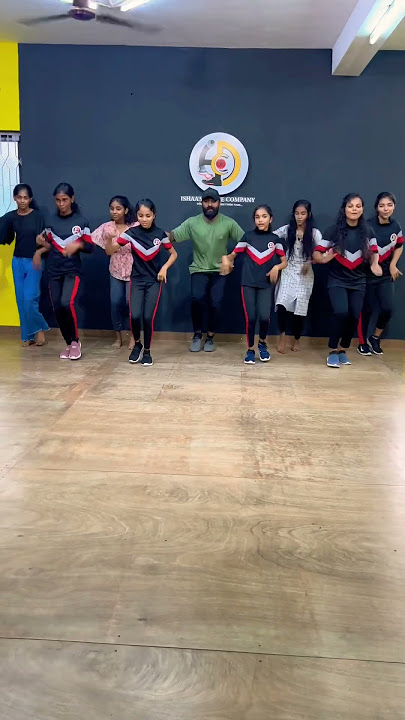 Otharuba 🔥#trending #dancereels #dance #folksong #viraldance #dancemoves #bgmshorts #bgm #idc #1m