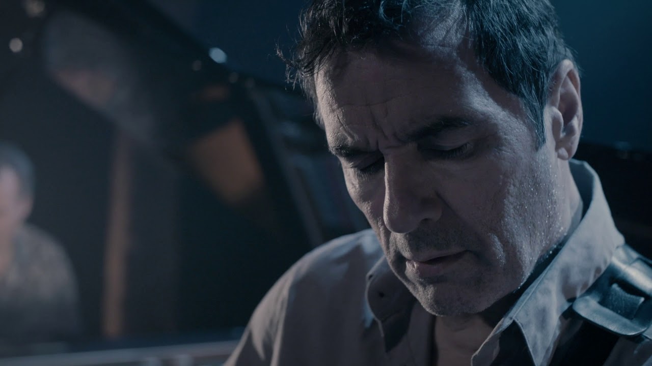 Guarda Patrick Deltenre & Ivan Paduart: APEROSES su YouTube Guarda Patrick Deltenre & Ivan Paduart: APEROSES su YouTube