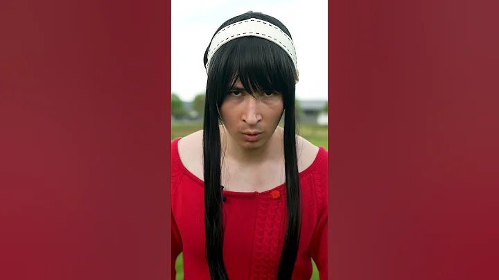 Yor plays Football #anime #spyxfamily #yorforger #anya