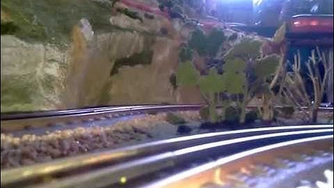 MY FIRST MTH O scale layout ever. A 5X7 layout. part 4