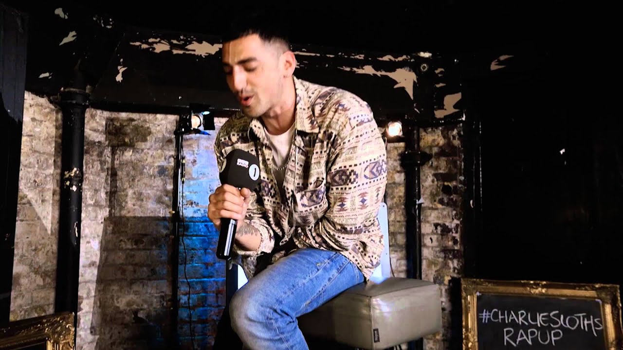 Mic Righteous - 2005 live on Charlie Sloth's Rap Up - YouTube