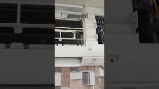 daikin 1.5 tr green light blinking error solved ? part - 1 #ashortaday #geetaairconditioning