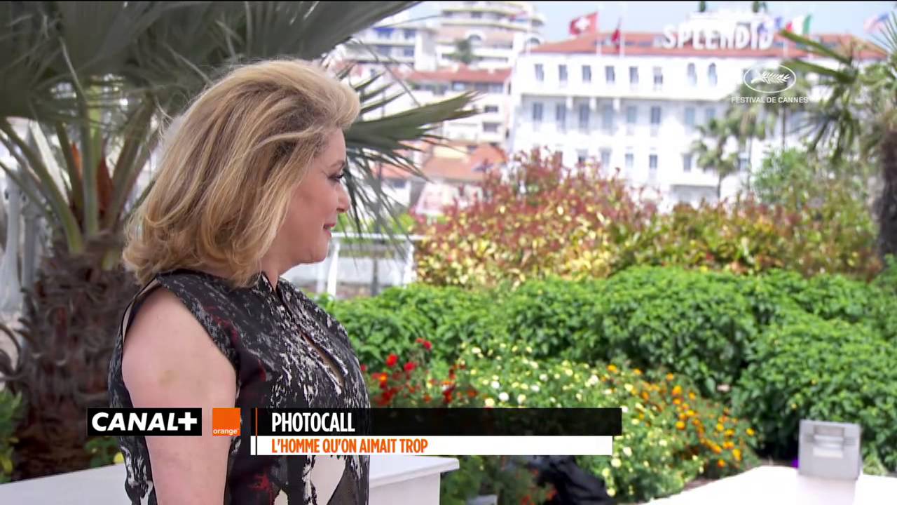 Cannes 2014 - L'HOMME QUE L'ON AIMAIT TROP : Photocall - YouTube