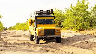 Sandpiste bringt Defender ans Limit | Overlanding Afrika