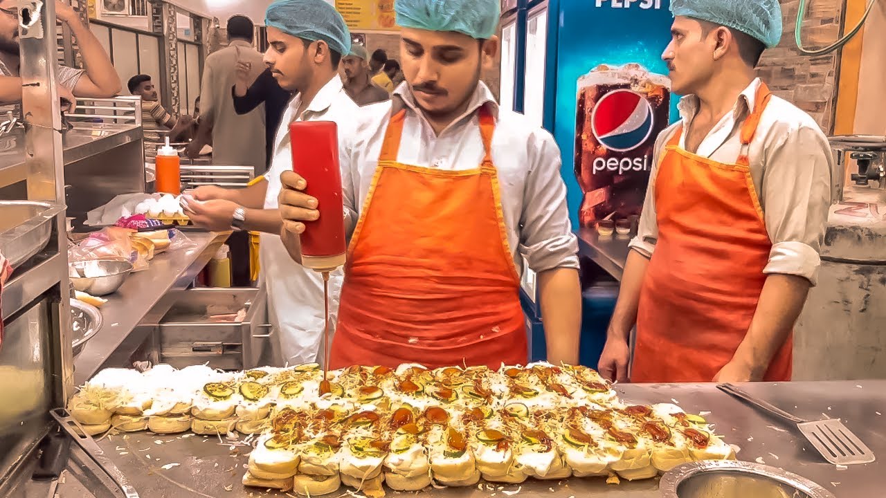 BUN KABAB Street Food of Karachi Pakistan EGG BURGER YouTube