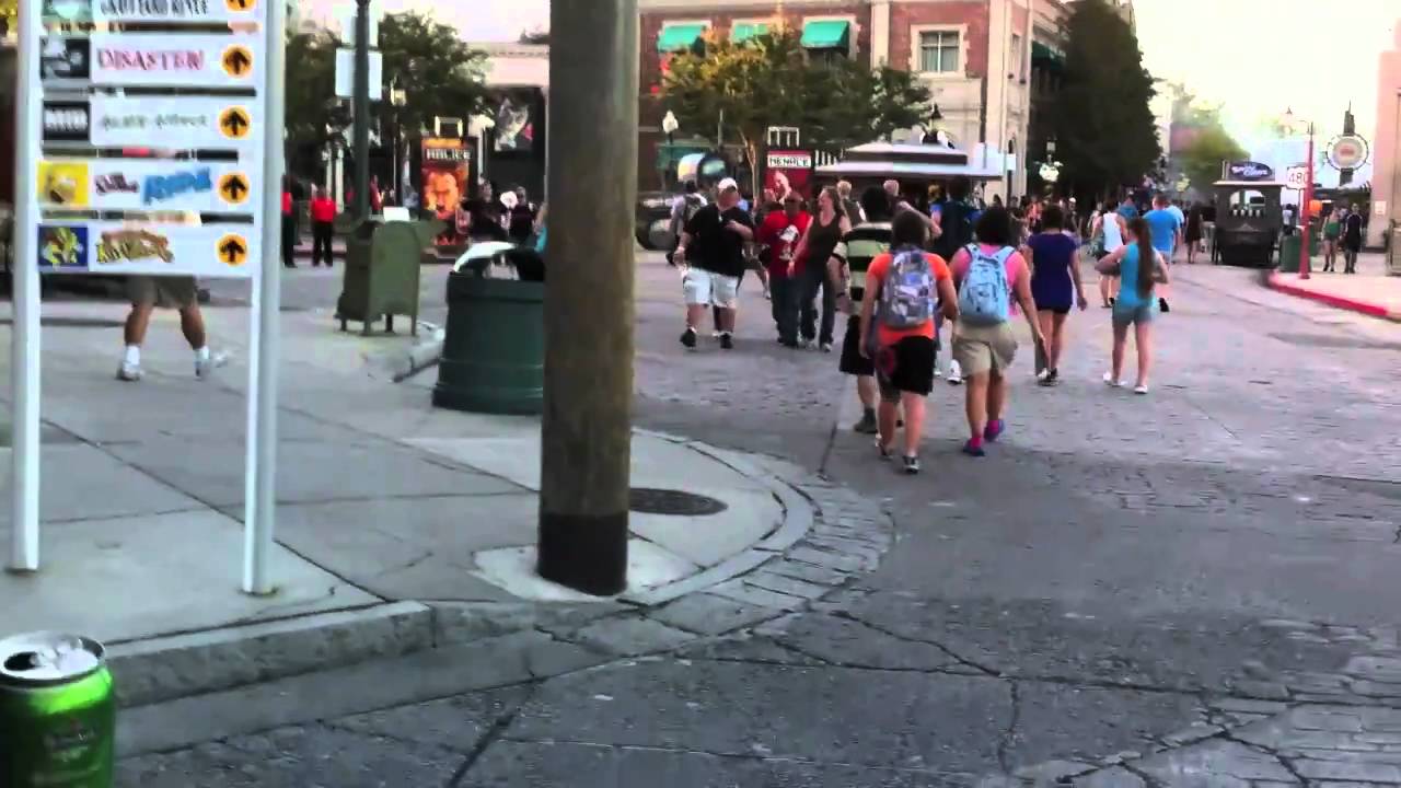 Halloween Horror Nights XX 2010! ( Day 2 )