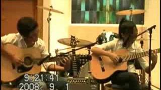 Six Strings Harmony Guitar Concert-08. 13 jours en france