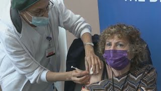 Israël lance sa campagne de 4e dose de vaccin contre le Covid-19 • FRANCE 24