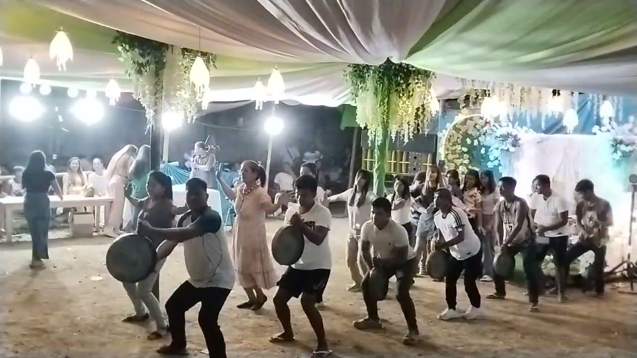 Binnorog dance/pattong te taga kalinga