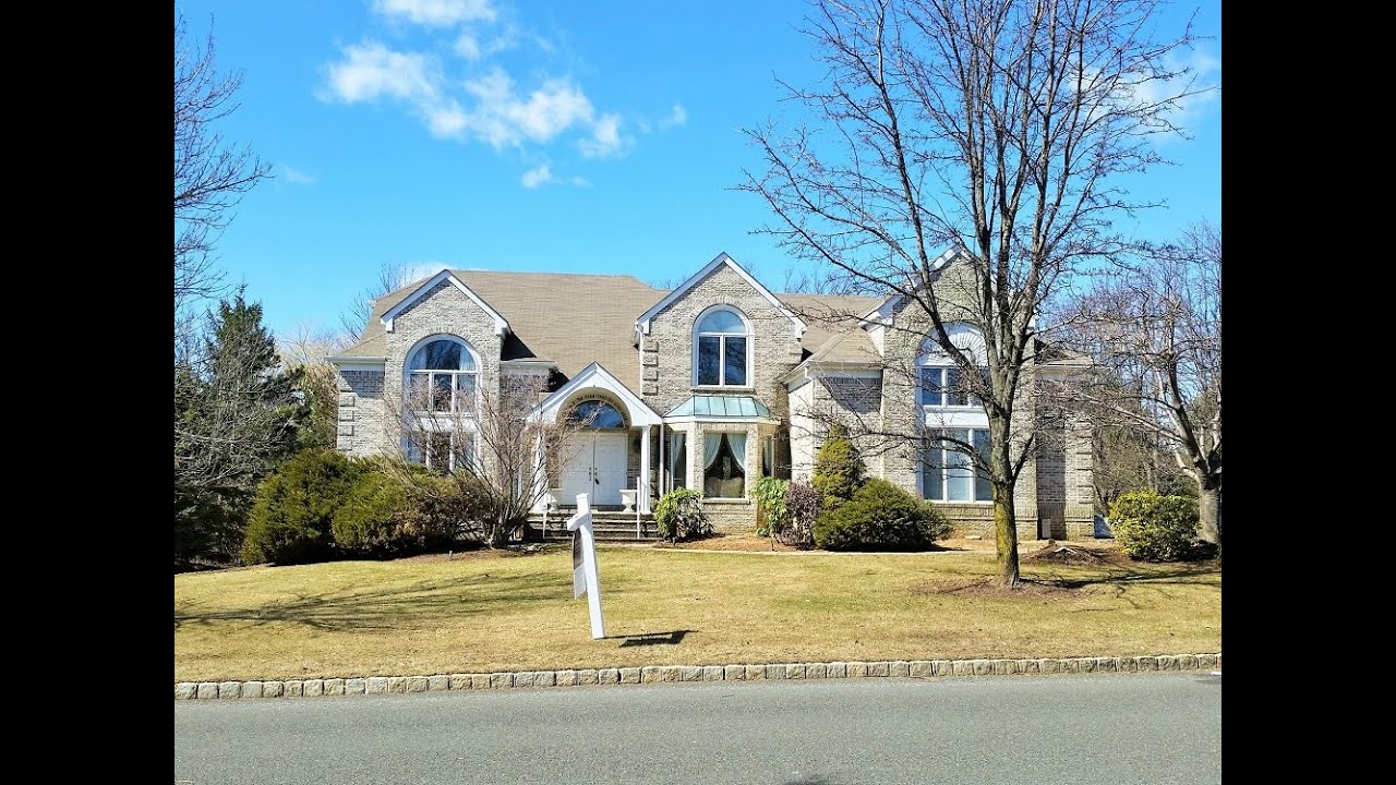 122 Briarwood Drive West, Warren, NJ Real Estate Home Video Tour