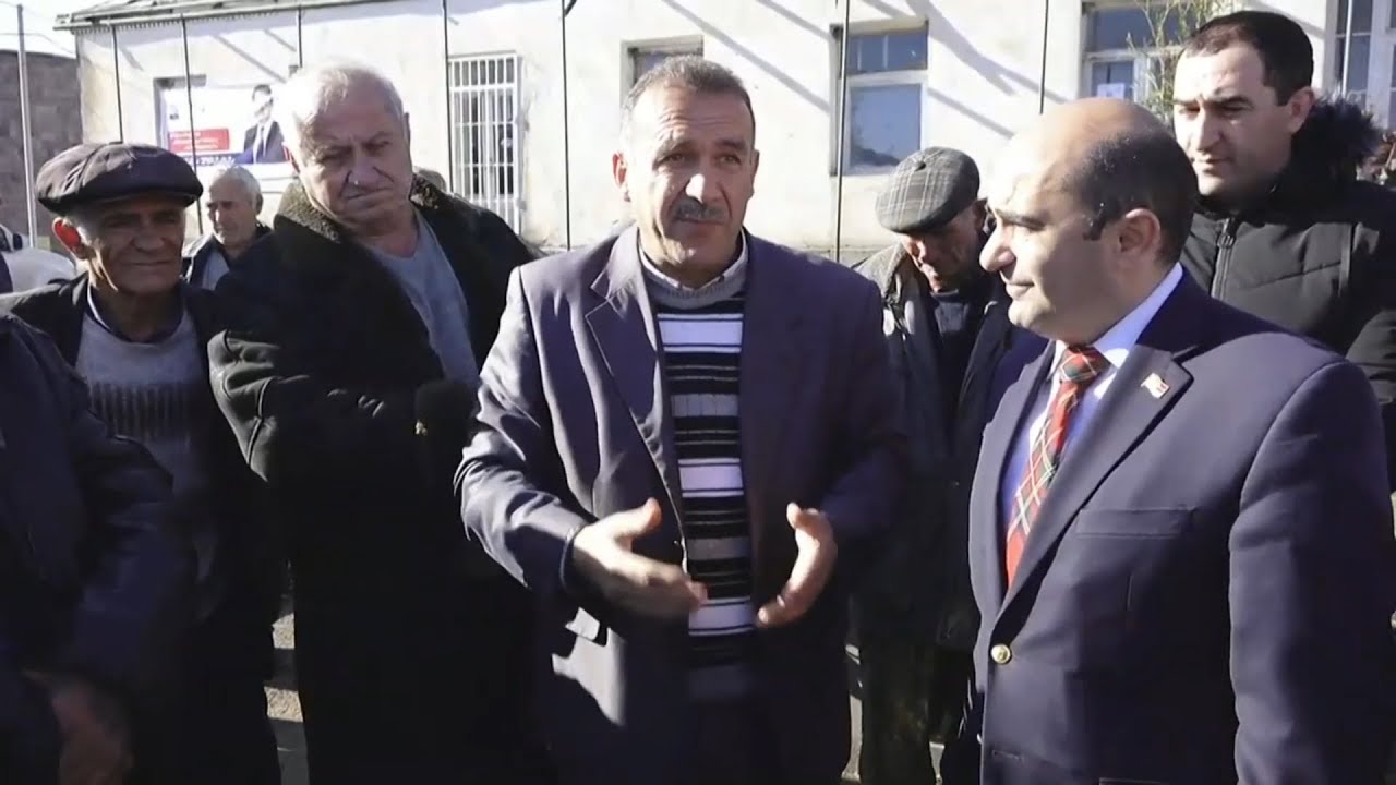 Շահնազարյաններն ու Շարմազանովները զզվցրել են մարդկանց․ Վերին Կարմիրաղբյուրի բնակիչը՝ Մարուքյանին