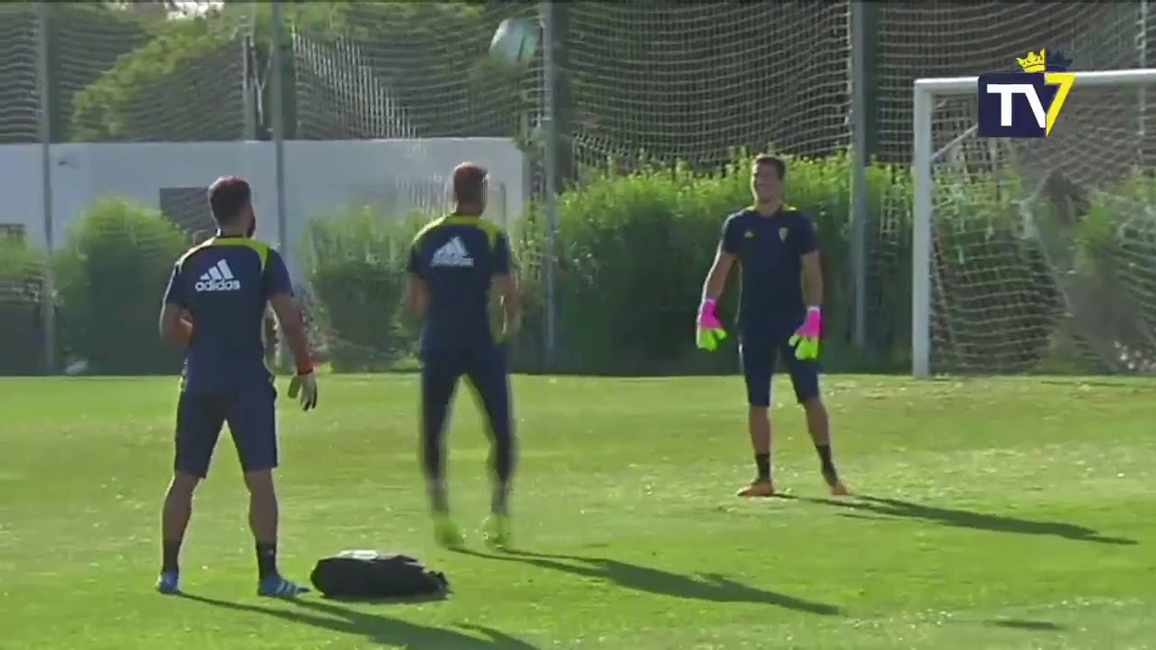 Primer entrenamiento de Rubén Yáñez con el Cádiz